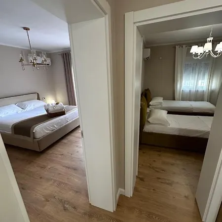 Eja 3 Apartment
