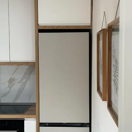 Apartment Eja 3 *