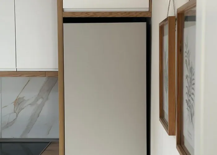Apartment Eja 3 *
